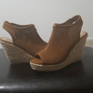Brown Wedges